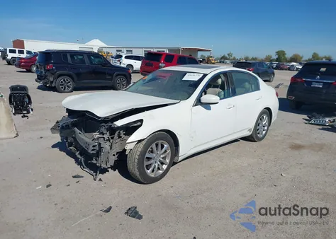 2011 Infiniti G37 Journey z USA, uszkodzony, nr VIN JN1CV6AP2BM502097